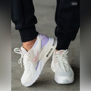 Nike Air Max Excee Women’s Sneakers White Lilac Pink Size 7.5.